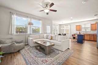 528 Twisted Oaks LN, Buda, TX 78610
