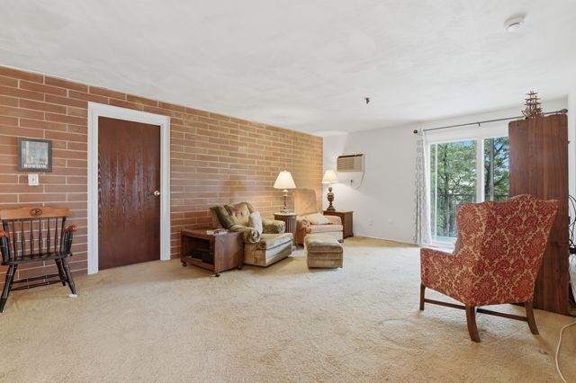 115 W Squantum St 513, Quincy, MA 02171