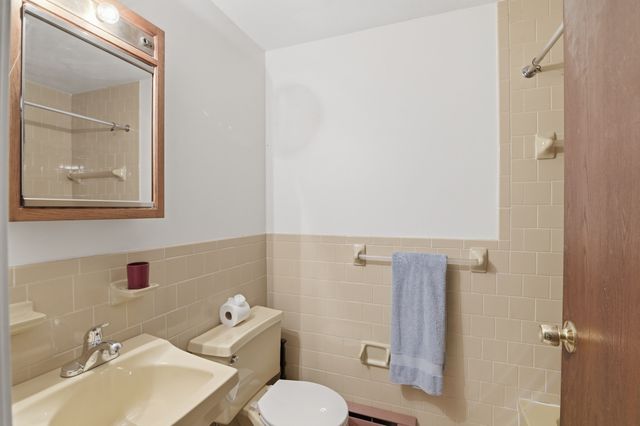 115 W Squantum St 513, Quincy, MA 02171