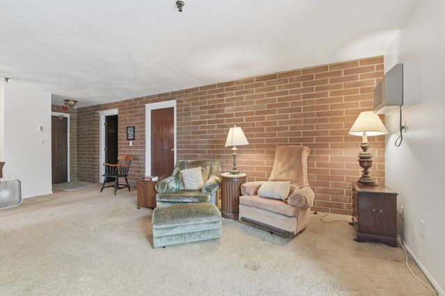 115 W Squantum St 513, Quincy, MA 02171