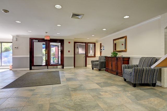 115 W Squantum St 513, Quincy, MA 02171