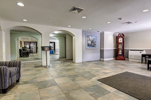 115 W Squantum St 513, Quincy, MA 02171