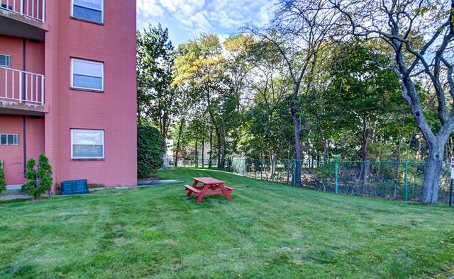 115 W Squantum St 513, Quincy, MA 02171