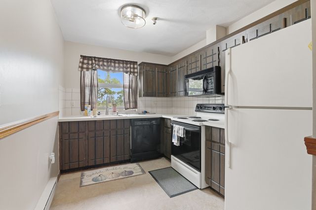 115 W Squantum St 513, Quincy, MA 02171