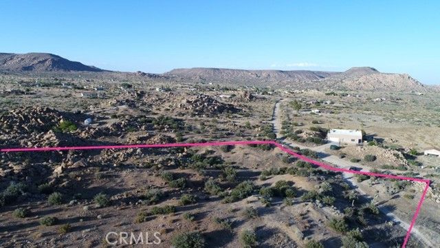 7 Oak Drive, Pioneertown, CA 92268