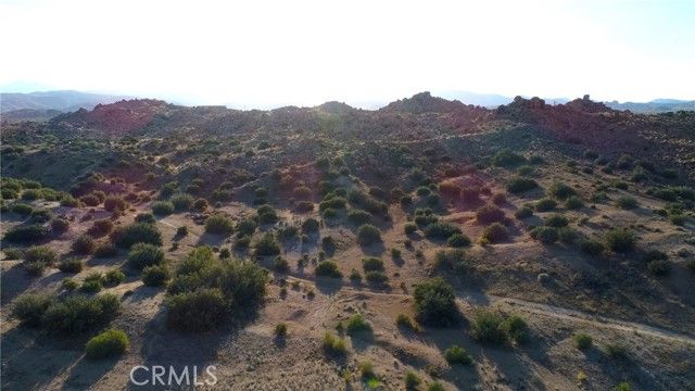 7 Oak Drive, Pioneertown, CA 92268