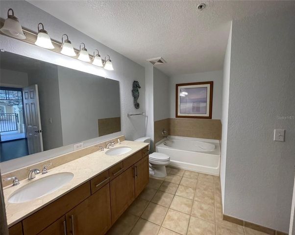 1064 N TAMIAMI TRAIL 1122, Sarasota, FL 34236