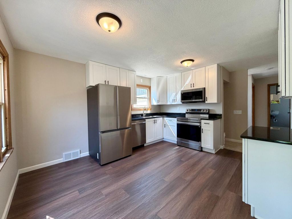 5701 Humboldt Avenue N, Brooklyn Center, MN 55430 — photo 4