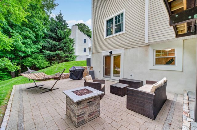 12 Newton Court, Croton-on-hudson, NY 10520