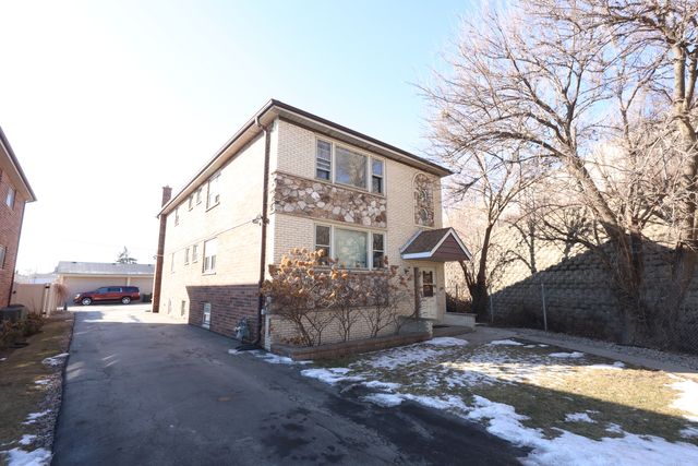 9823 Linn Avenue 1, Schiller Park, IL 60176