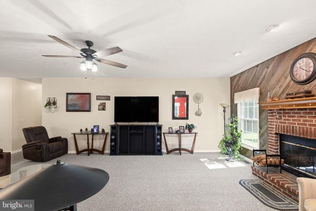 32 HAMILTON, Elkton, MD 21921