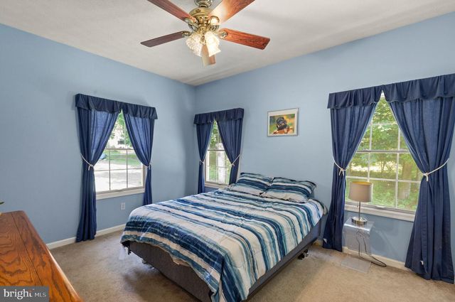 32 HAMILTON, Elkton, MD 21921