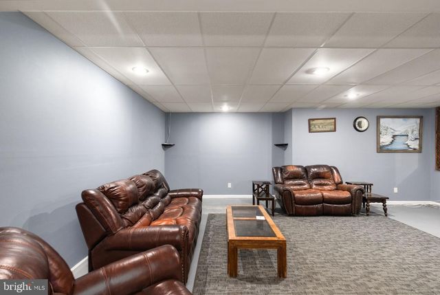 32 HAMILTON, Elkton, MD 21921