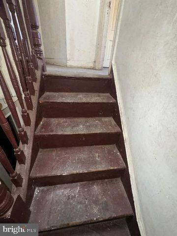 2517 W BALTIMORE ST, Baltimore, MD 21223