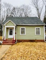 2018 BRUNER Street, Rockford, IL 61101