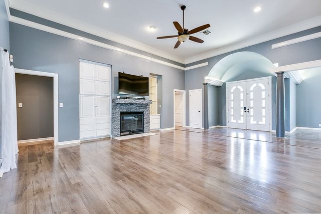 1001 Avondale Avenue, San Angelo, TX 76901