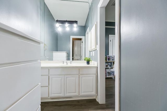 1001 Avondale Avenue, San Angelo, TX 76901