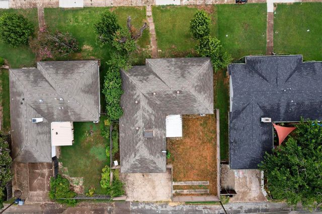 2204 Heather Glen Drive, Dallas, TX 75232