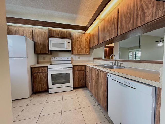 3515 Village Boulevard 202, West Palm Beach, FL 33409