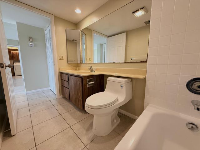 3515 Village Boulevard 202, West Palm Beach, FL 33409