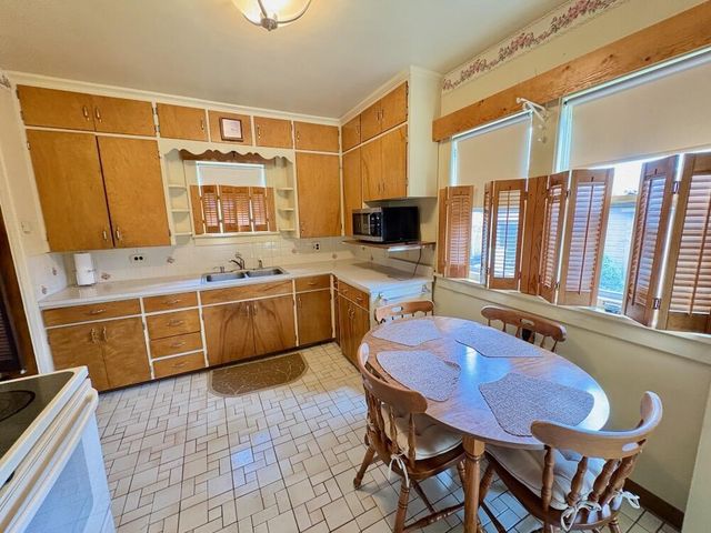2610 LaSalle STREET, Racine, WI 53402