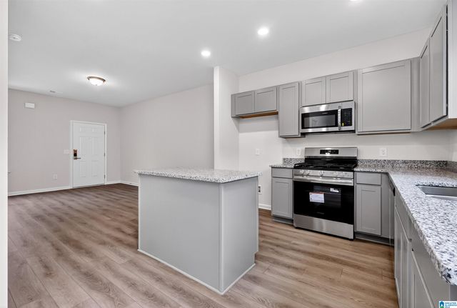 2072 VALLEY RUN, Leeds, AL 35094