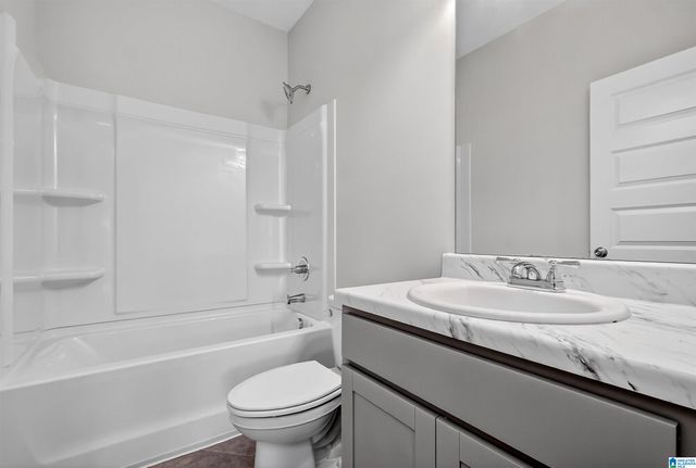 2072 VALLEY RUN, Leeds, AL 35094