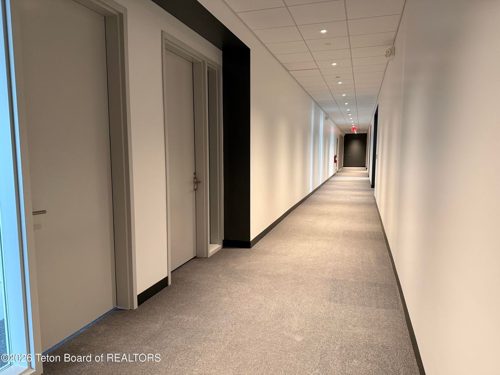 4030 W LAKE CREEK Drive 1, Wilson, WY 83014 photo 10