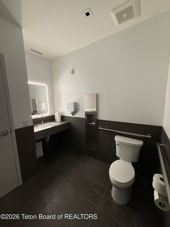 4030 W LAKE CREEK Drive 1, Wilson, WY 83014 photo 11