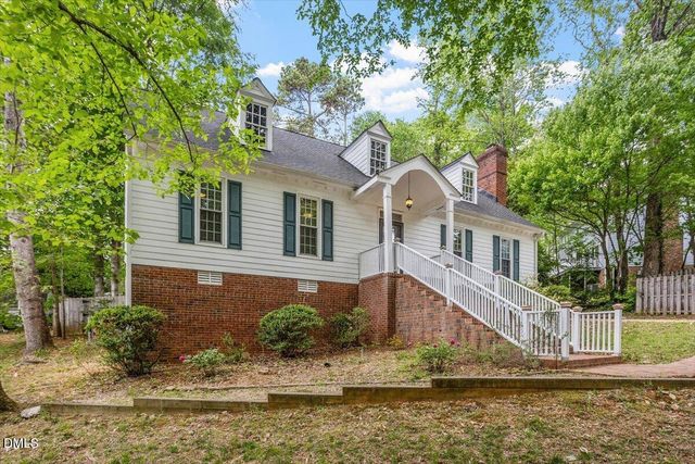 7713 Highlandview Circle, Raleigh, NC 27613