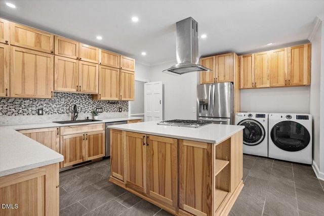 7713 Highlandview Circle, Raleigh, NC 27613