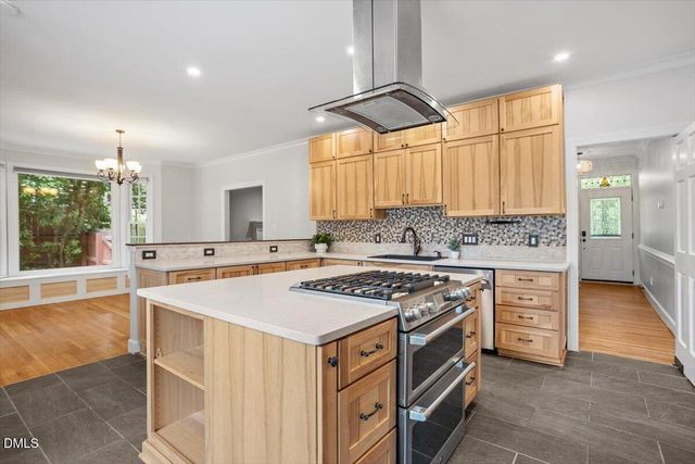 7713 Highlandview Circle, Raleigh, NC 27613