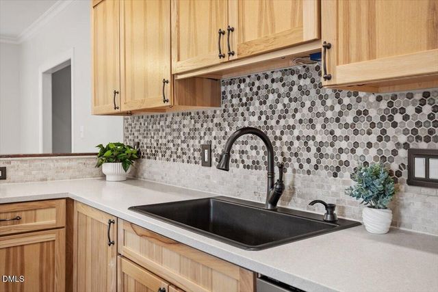 7713 Highlandview Circle, Raleigh, NC 27613