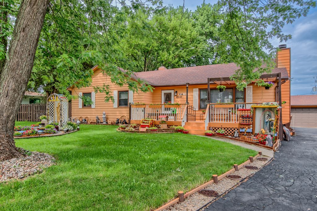23336 W Peterson Drive, Plainfield, IL 60586