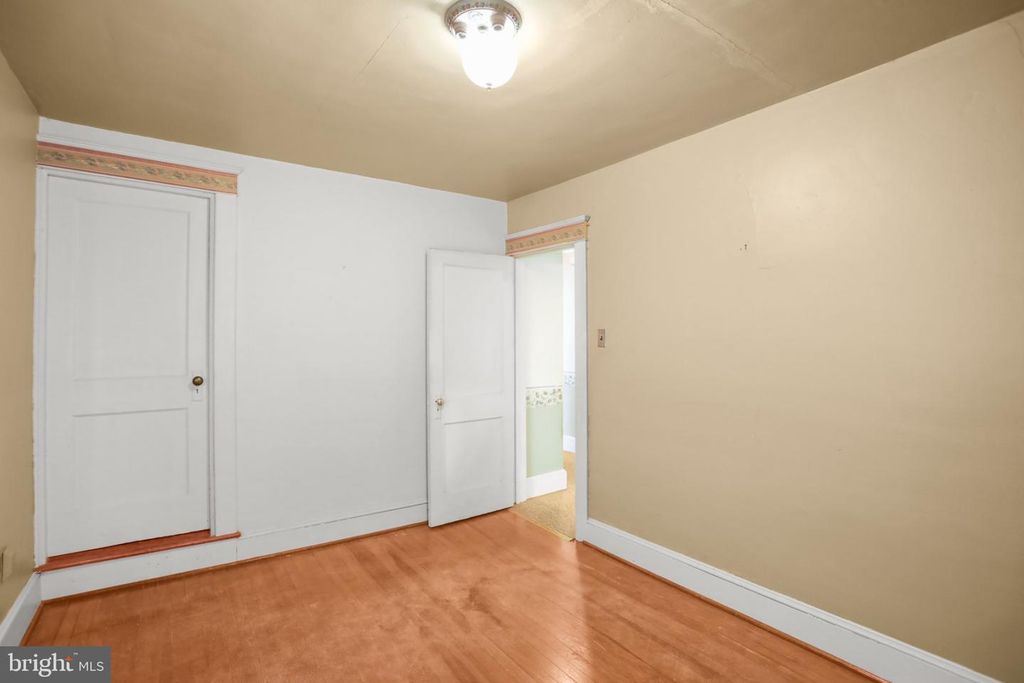 Image 22 of property listing at 211 W HIGH ST, Red Lion, PA 17356