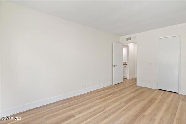 3148 Thistlewood Street, Thousand Oaks, CA 91360