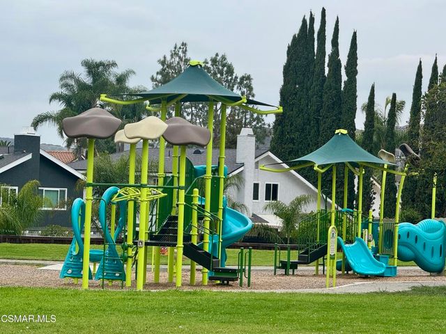 3148 Thistlewood Street, Thousand Oaks, CA 91360