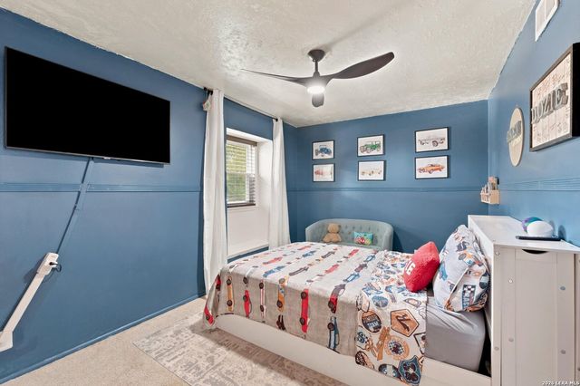 630 Balboa Dr, Universal City, TX 78148