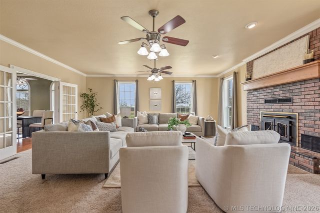 15327 E 450 Road, Claremore, OK 74017