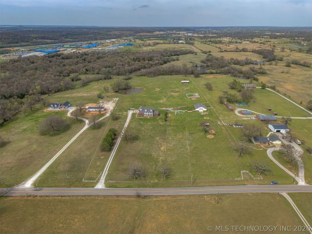 15327 E 450 Road, Claremore, OK 74017