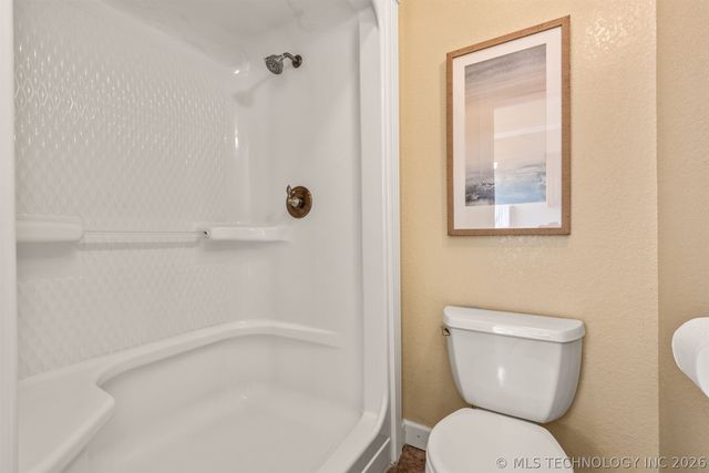 15327 E 450 Road, Claremore, OK 74017