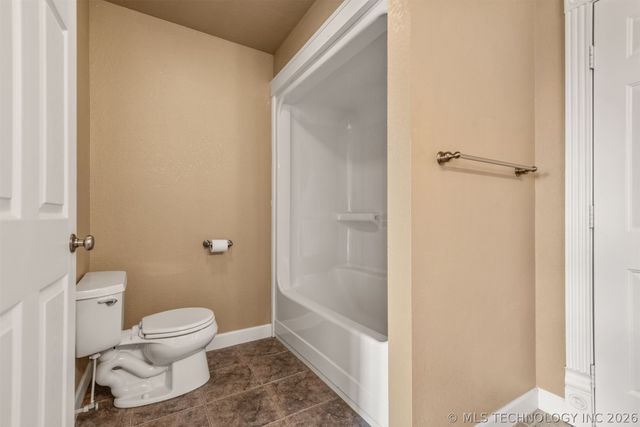 15327 E 450 Road, Claremore, OK 74017