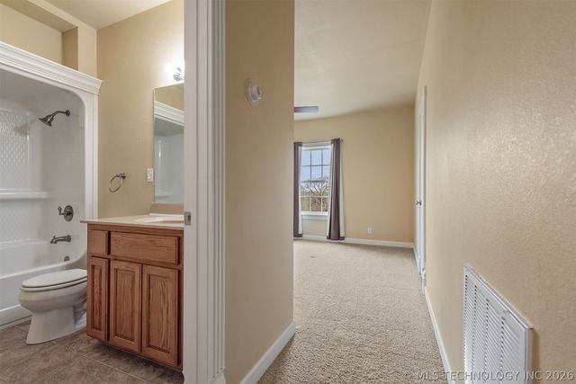 15327 E 450 Road, Claremore, OK 74017