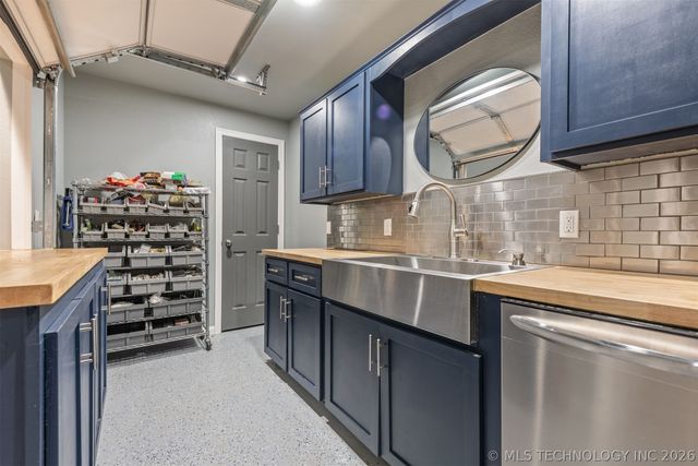 15327 E 450 Road, Claremore, OK 74017