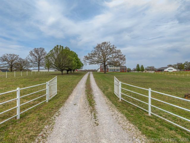 15327 E 450 Road, Claremore, OK 74017
