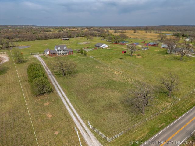 15327 E 450 Road, Claremore, OK 74017