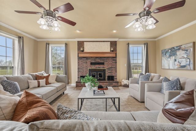 15327 E 450 Road, Claremore, OK 74017