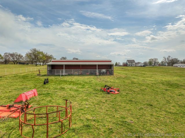 15327 E 450 Road, Claremore, OK 74017