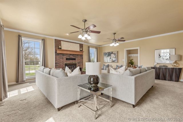 15327 E 450 Road, Claremore, OK 74017