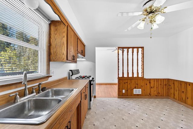 7504 Pheasant TRAIL, Racine, WI 53402